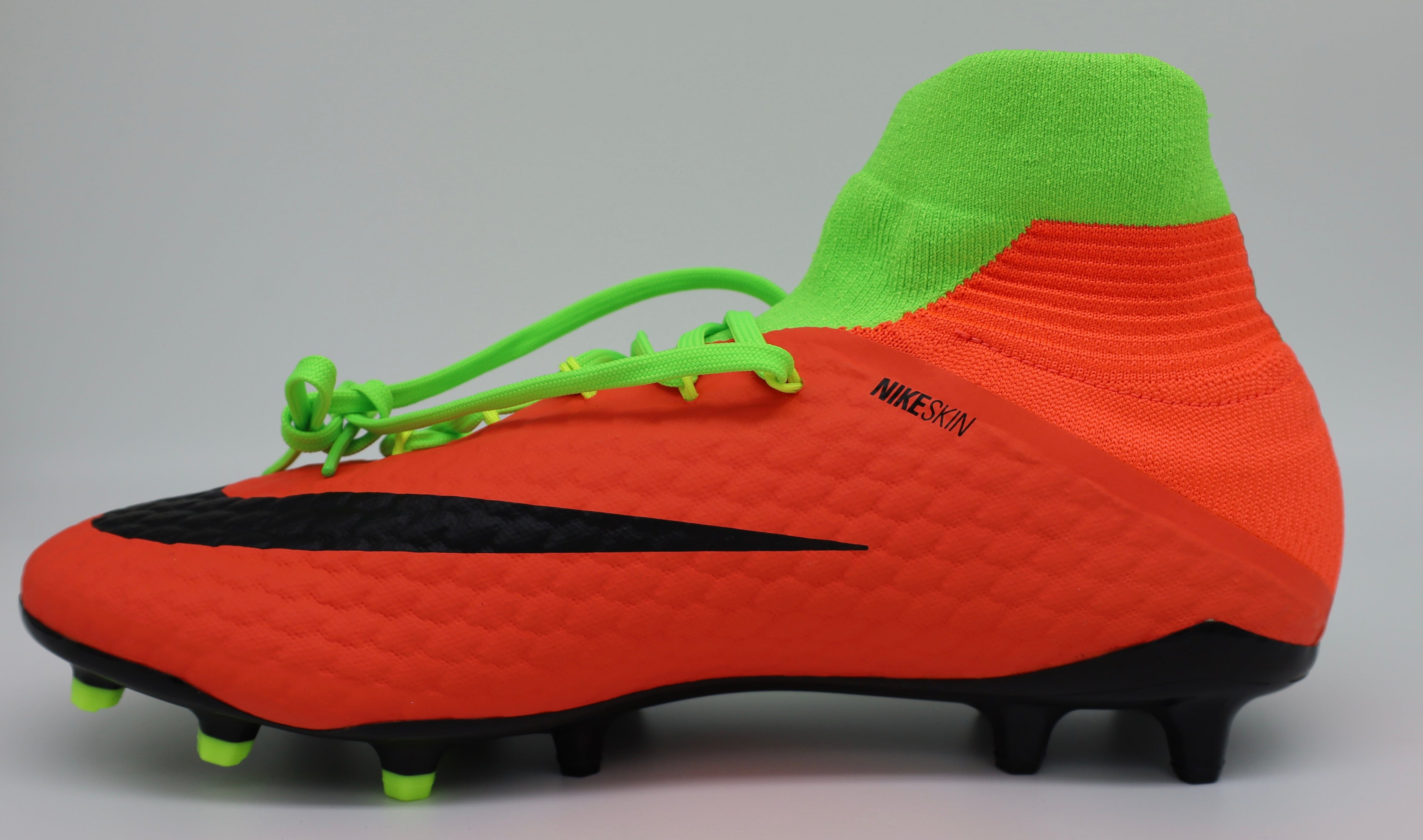 Nike Hypervenom Phatal 3 DF FG “RADIATION FLARE” - US 10