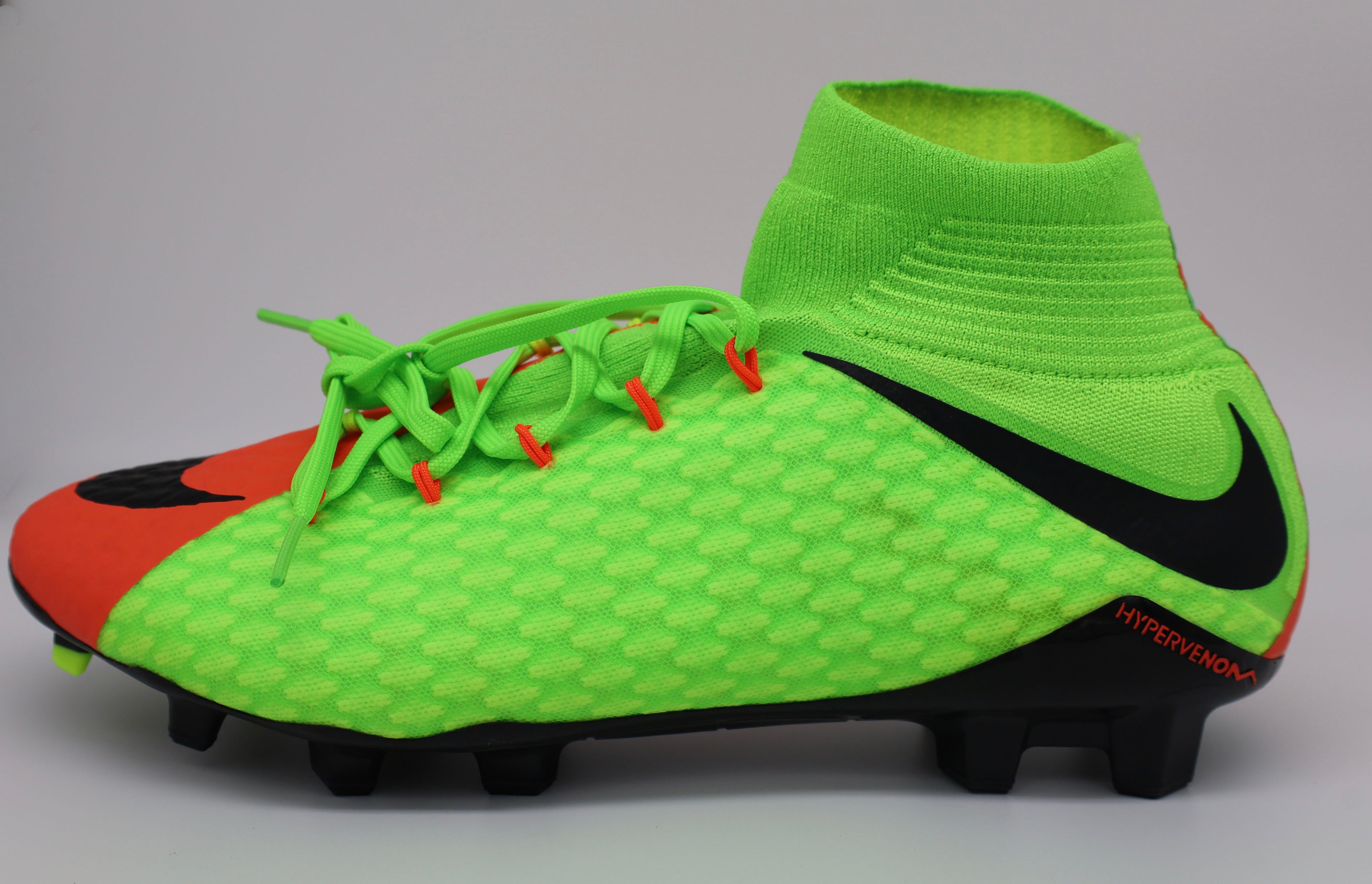 Nike Hypervenom Phatal 3 DF FG “RADIATION FLARE” - US 10
