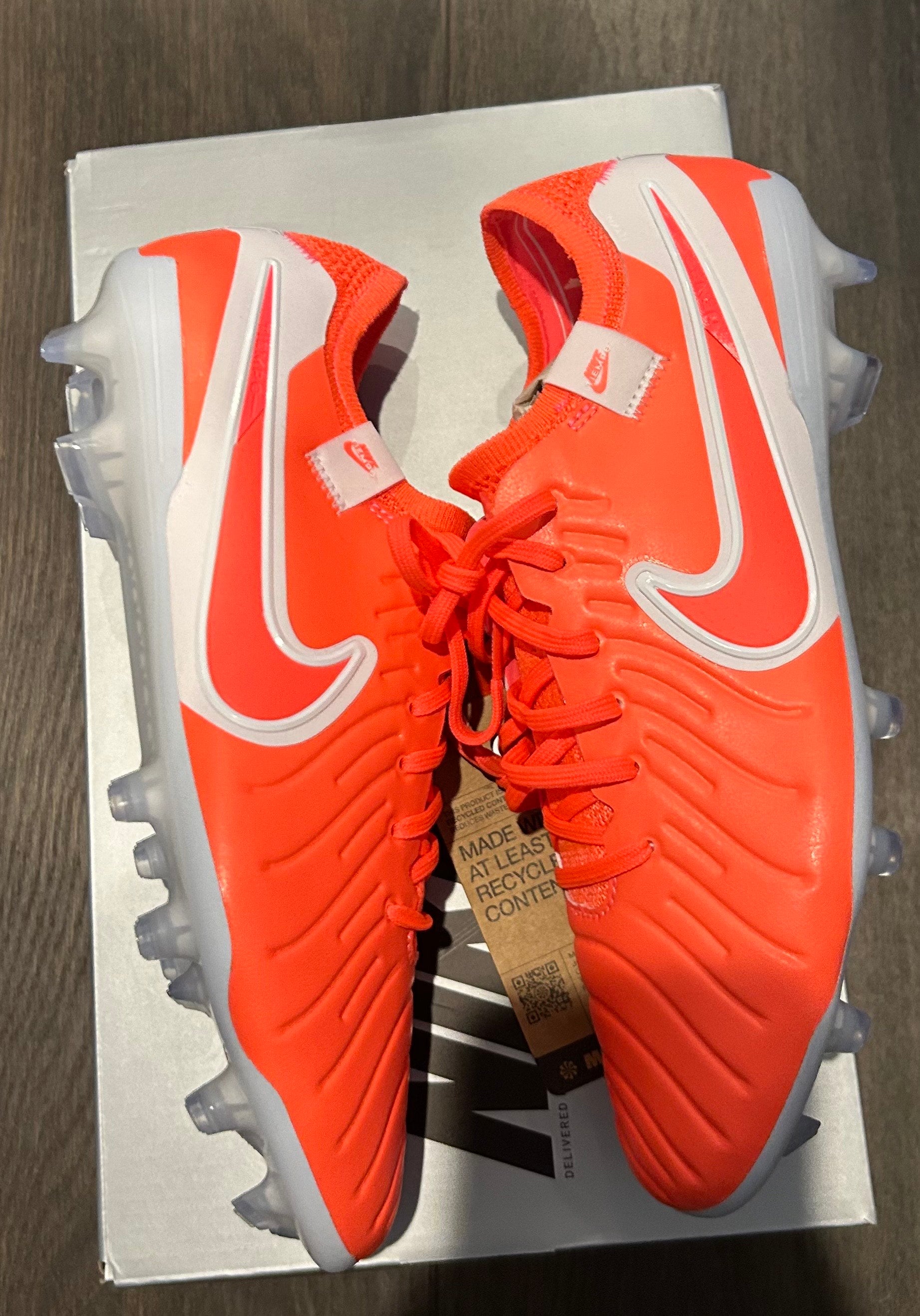 (SIZE US 7) Nike Tiempo Legend 10 Elite FG - Mad Energy Pack