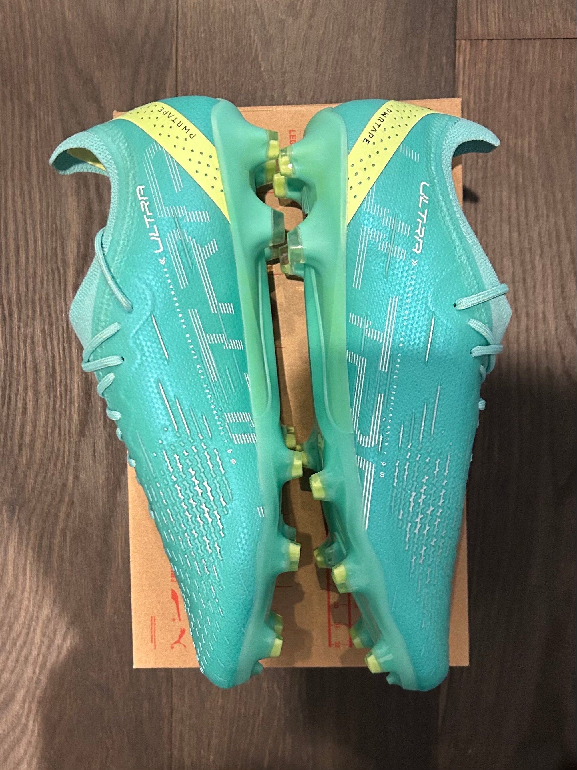 (SIZE US 12) Puma Ultra Ultimate FG/AG