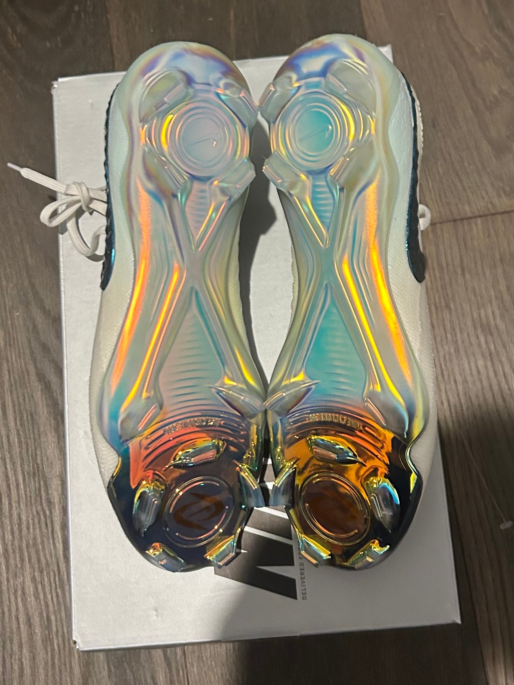 (SIZE US 8) Nike Phantom Gx 2 Elite Nike Chromatic Pack