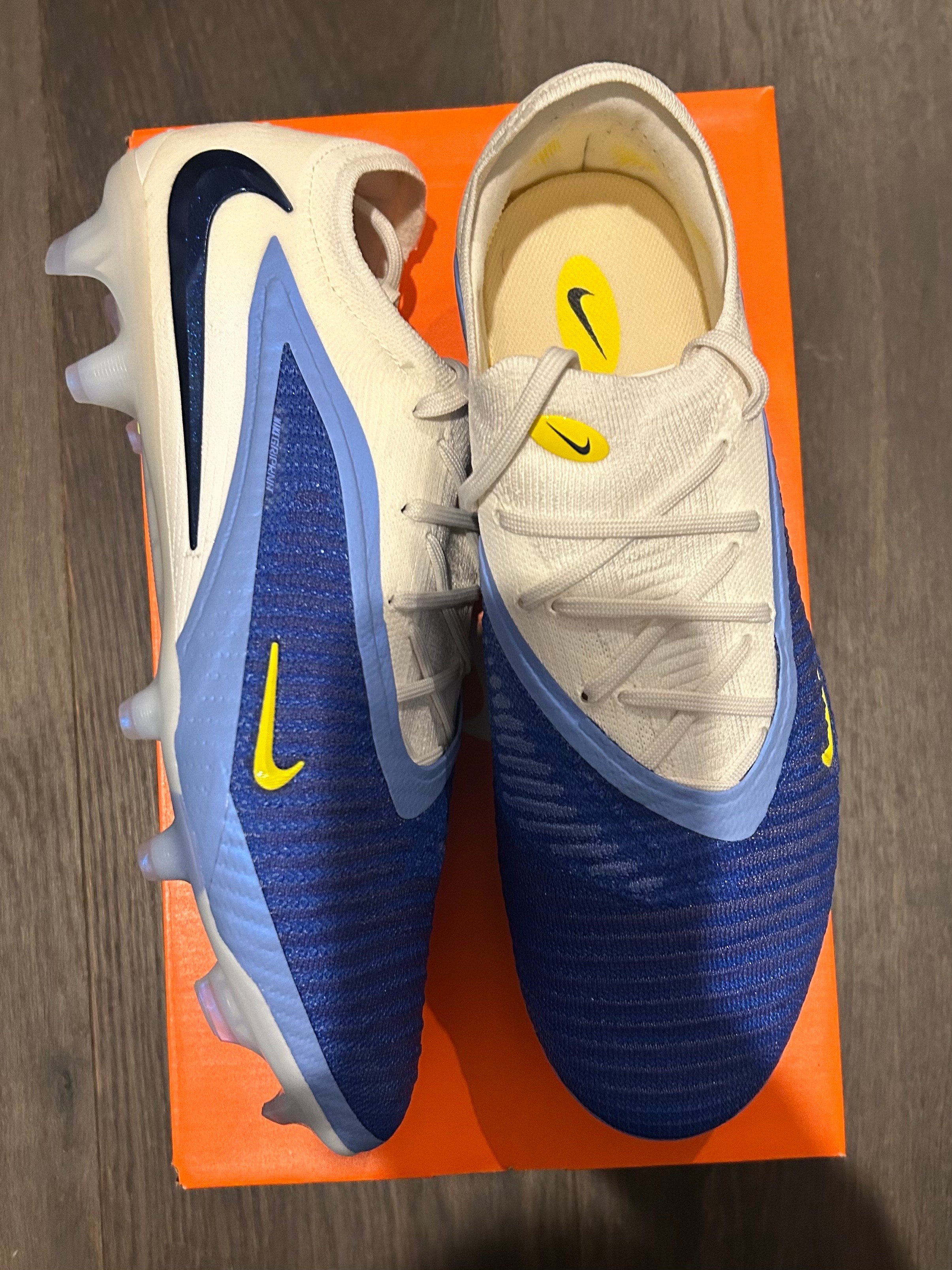 (SIZE US10.5) Nike Phantom 6 Low Elite Firm-Ground Football Boot