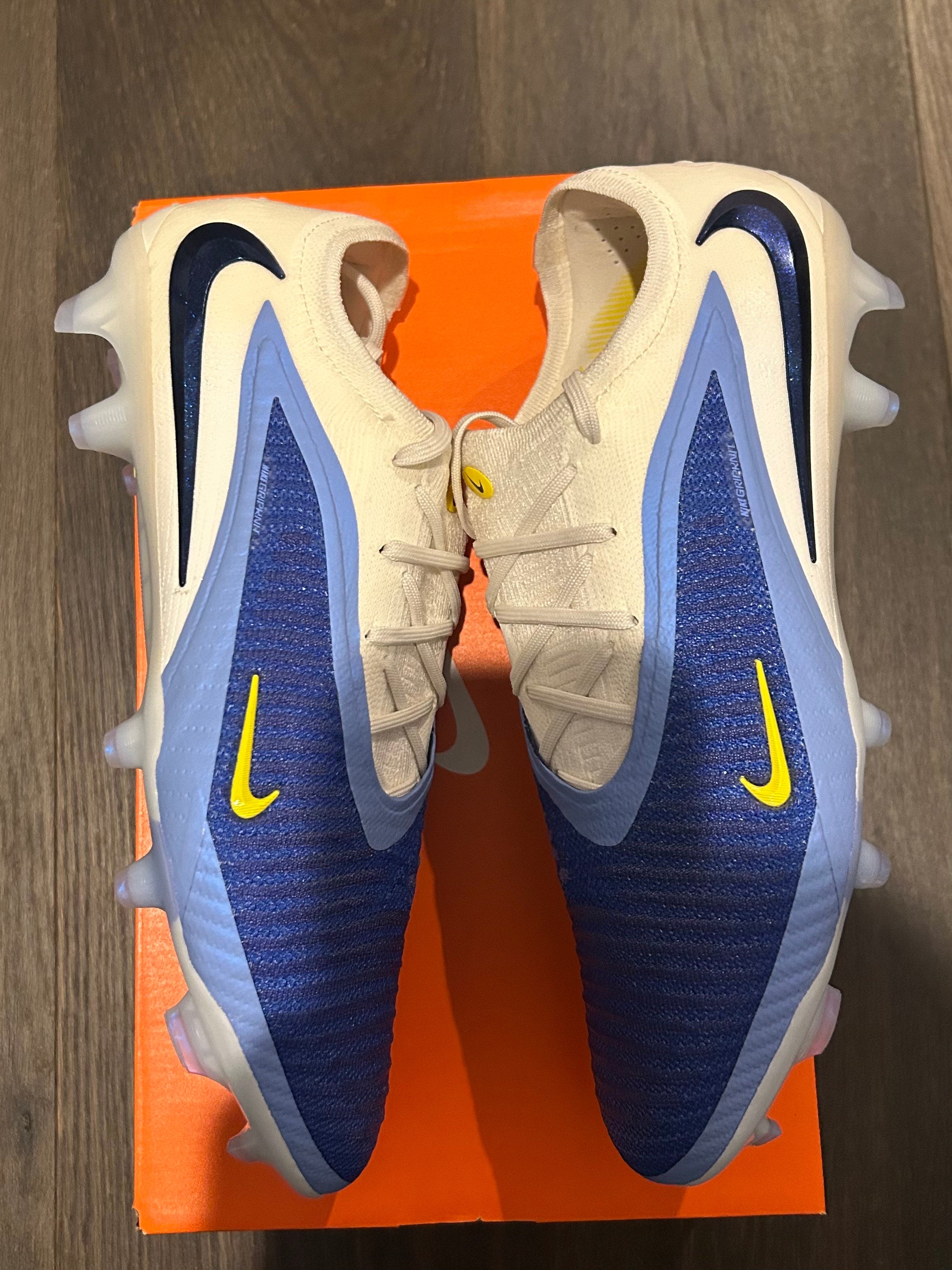 (SIZE US10.5) Nike Phantom 6 Low Elite Firm-Ground Football Boot