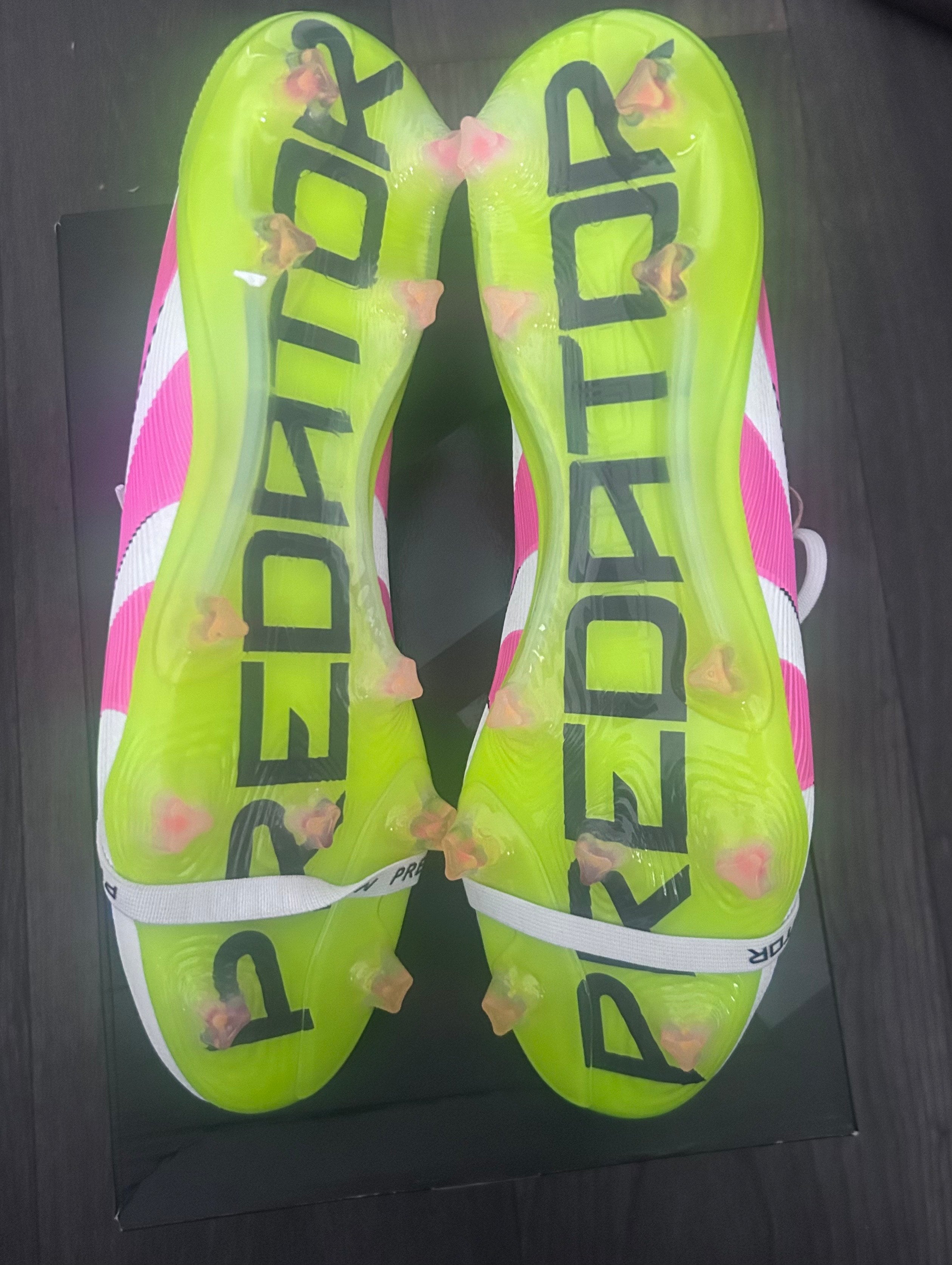 ( US 12) Adidas Predator Elite Fold-Over Tongue Firm Ground Boots